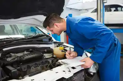 Comment faire entretenir sa voiture : astuces et conseils