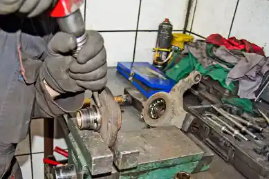 Changement de roulement de roue : un devis au juste prix