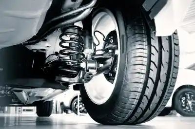 Guide et conseils experts sur les amortisseurs de voiture