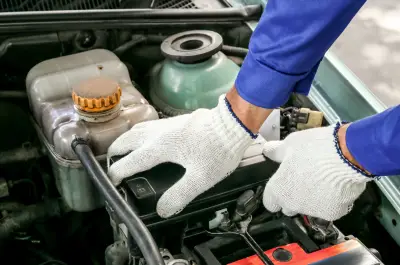 Panne d'alternateur ou de batterie ? Lien, signes et conseils de test