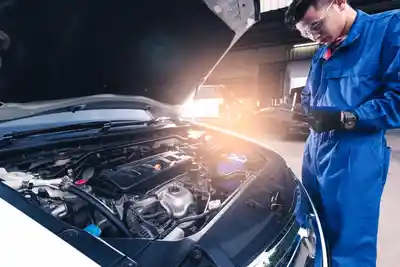 Pourquoi votre voiture broute et comment y remédier