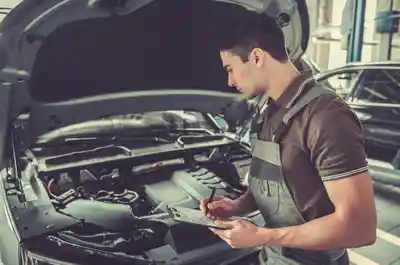 Pré-contrôle technique sur Ford : un devis au juste prix