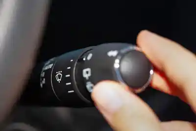 Tout savoir : moteur d’essuie-glace de pare-brise et de lunette arrière