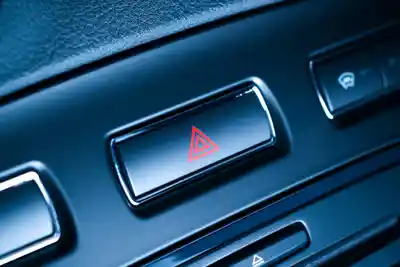 Le guide des feux de détresse de voiture