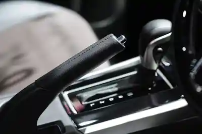 Tout savoir sur le frein à main