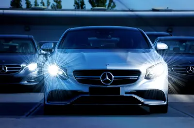 véhicule récent avec garantie préservée grâce à la révision constructeur