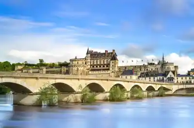 Nos garages dans la région Centre-Val de Loire