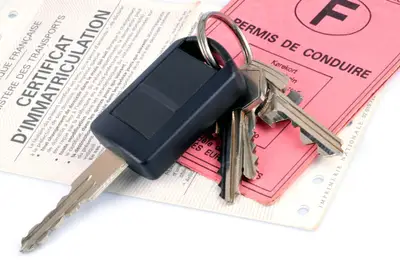 Quel prix aujourd'hui pour le permis de conduire voiture (B) ?