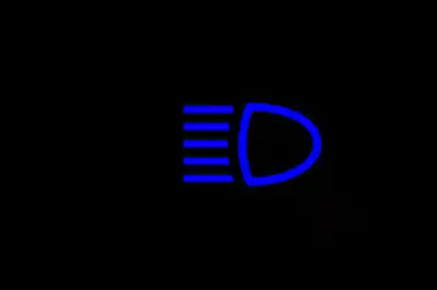 Voyant feux de route : à quoi sert-il ?