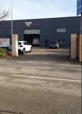 Photo de Garage AD CARROSSERIE ET GARAGE EXPERT AIX AUTO SERVICES 13