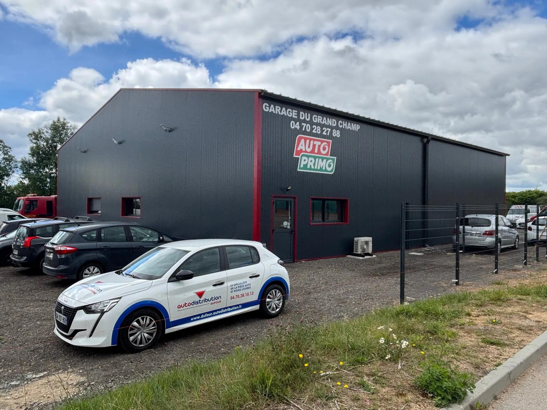Photo de GARAGE DU GRAND CHAMP