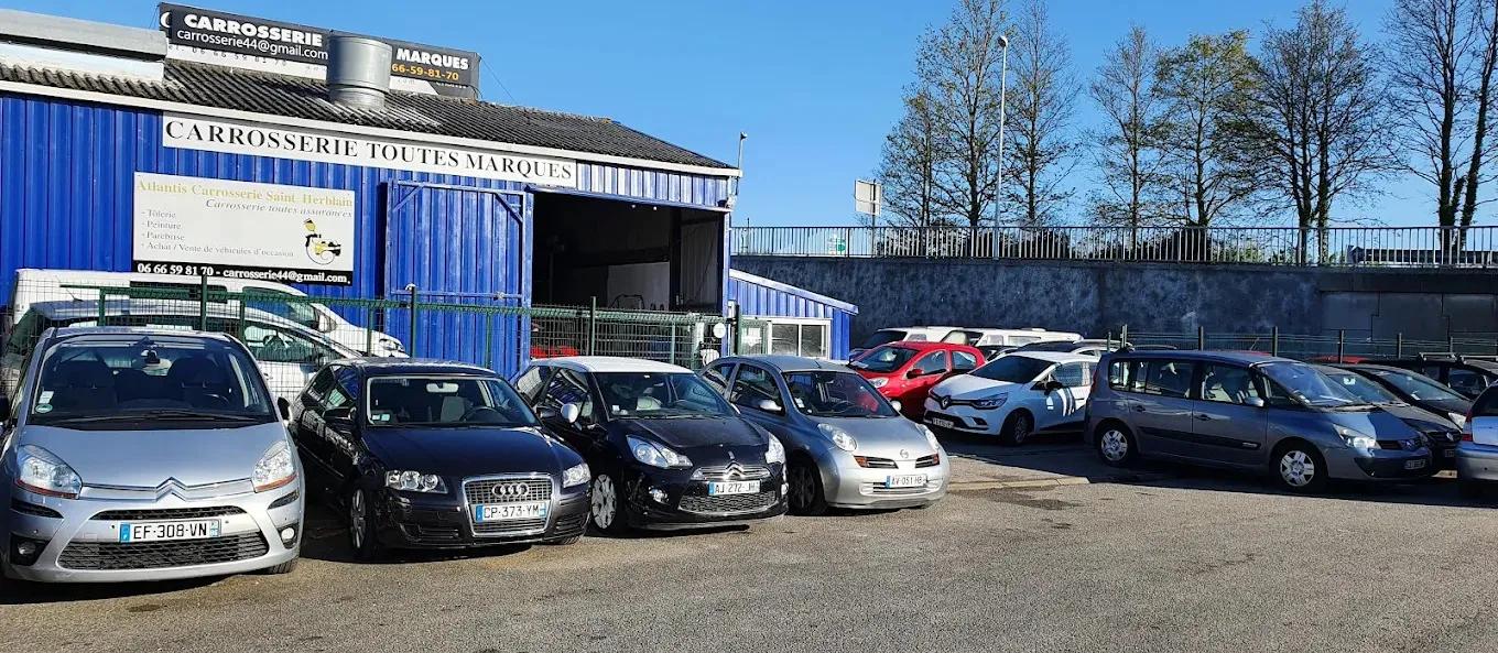 Photo de Garage SARL REIGNIER - ATLANTIS CARROSSERIE SAINT HERBLAIN